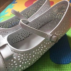 Gymboree kitten heels